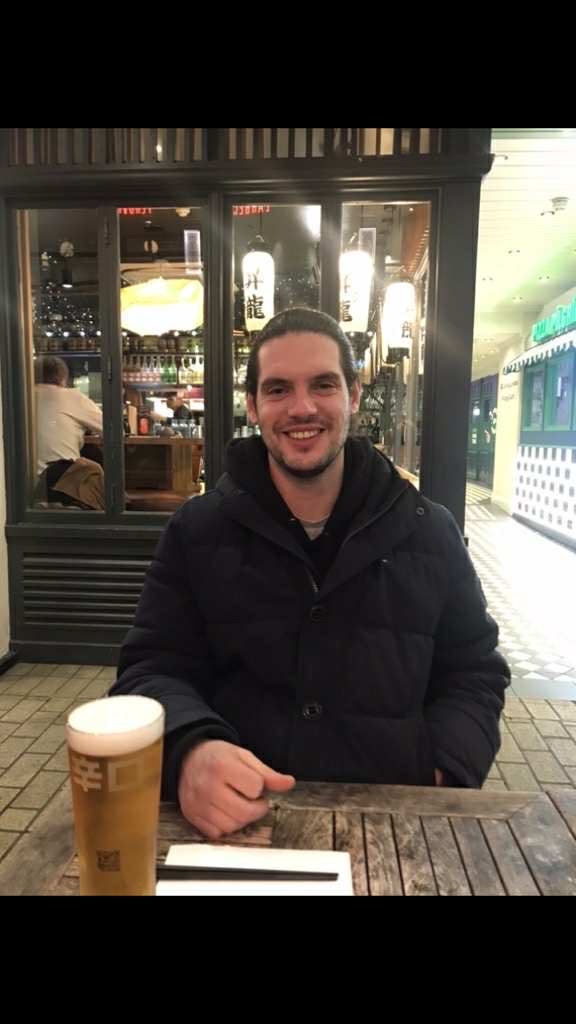 Looking for a house share 🙂 Main Photo