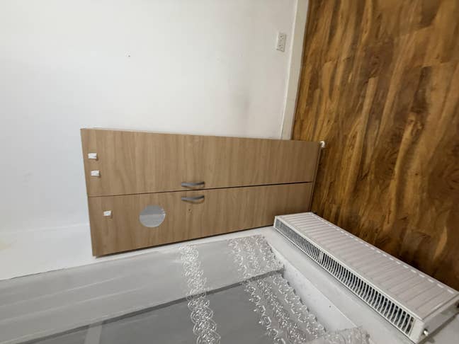 Room for Rent in East Ham (E7 8Ph) Main Photo