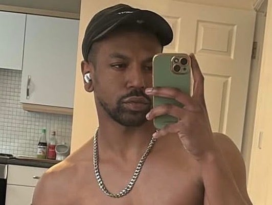 Professional Male seeks a double room Main Photo