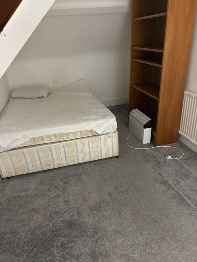 A room available for rent in a shared apartment Main Photo