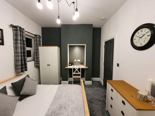 Cosy Ensuite Double Room in Beautiful Home Main Photo