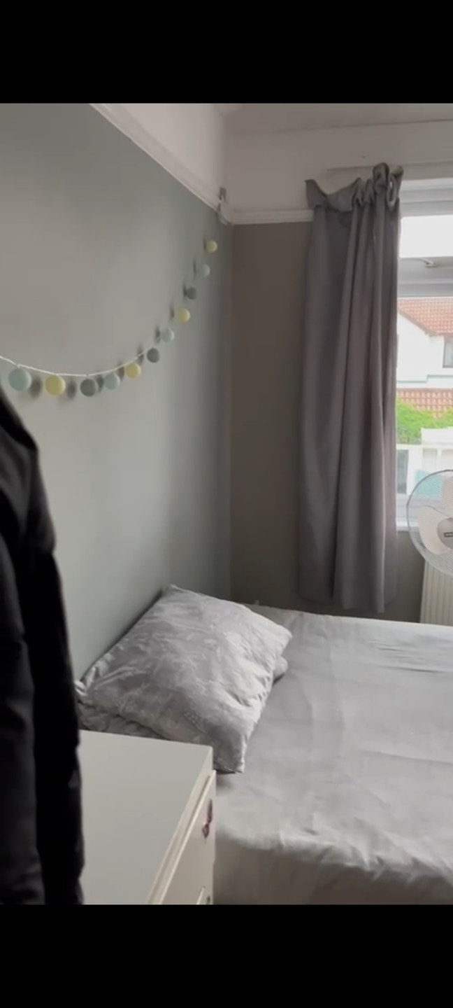 Room Rent Main Photo