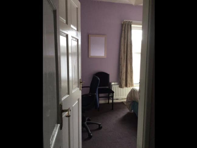 Single or *Double bed FROM NOV. 21st / *Dec 14th Main Photo