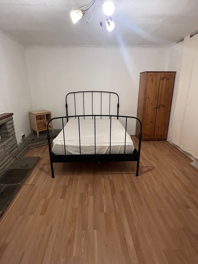 Great location, Town , Rail station, Hospital  Main Photo