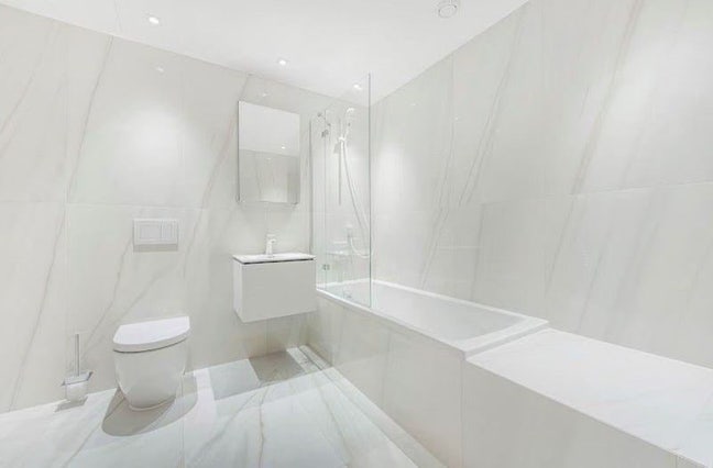 Spacious bedroom with private bathroom and balcony Main Photo