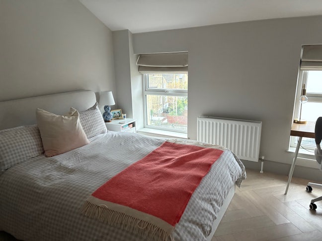 Beautiful en-suite room in 3 bed Battersea Flat Main Photo