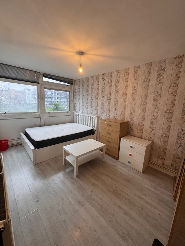 Huge Room in Whitechapel-3mins 🚂- Bills Inc ✅ Main Photo
