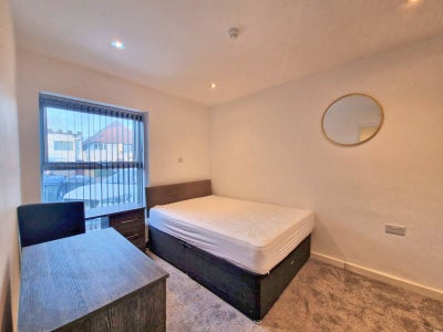 ** NEW LARGE En Suites Stirchley -No Bills To Pay! Main Photo