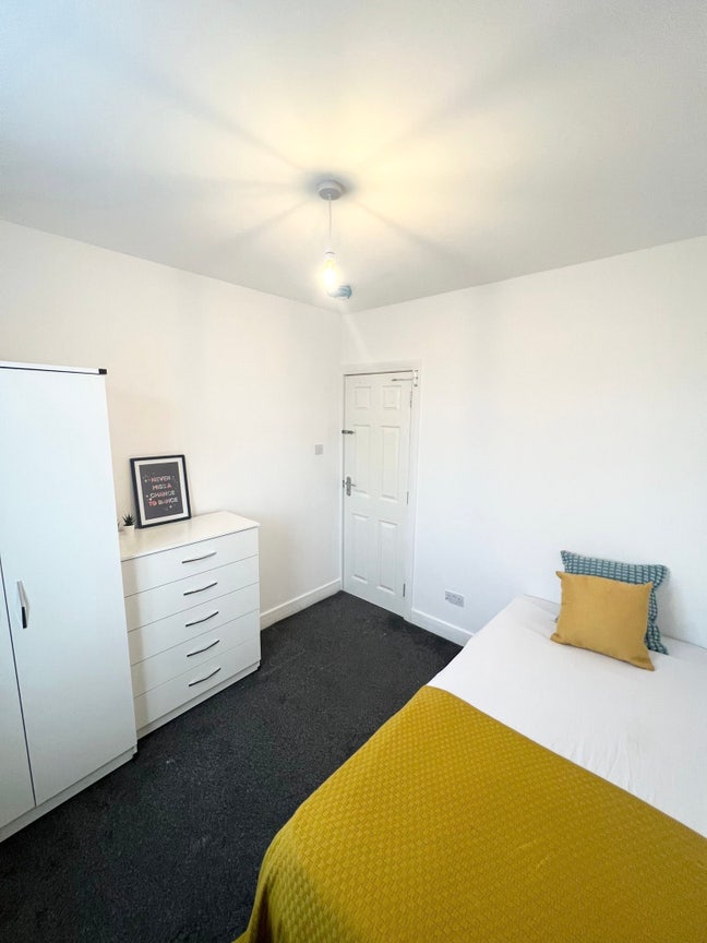 *Cozy Single Room in Beautiful Place, Wembley Main Photo