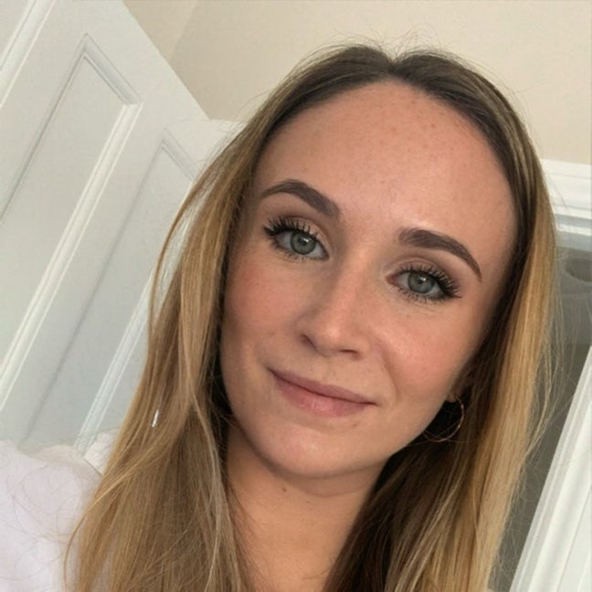 Creative professional looking to buddy up  Main Photo