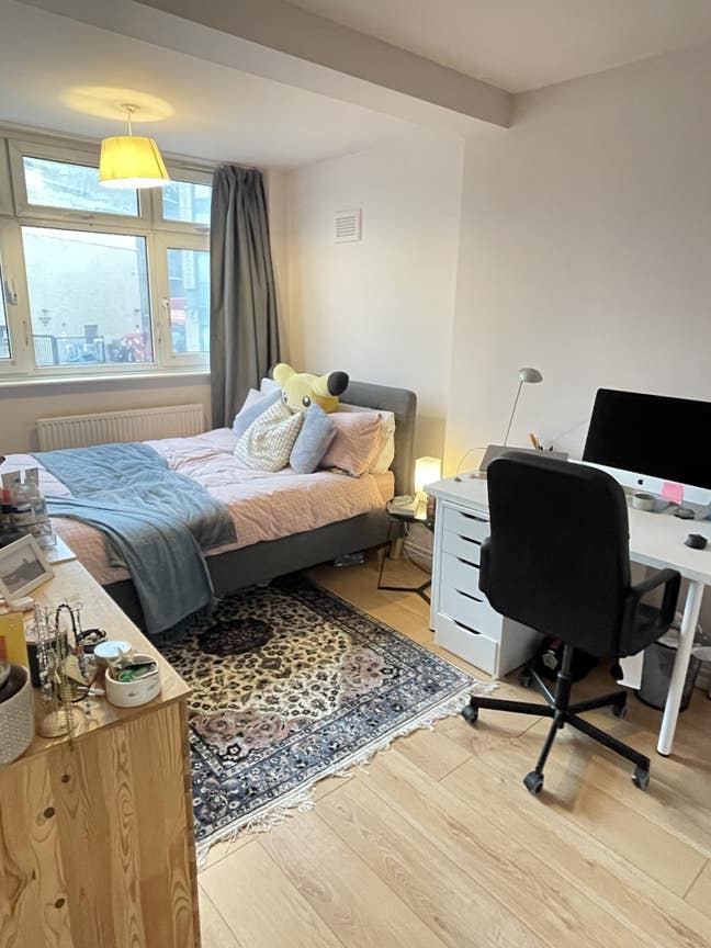 Subletting my double room for one month Main Photo