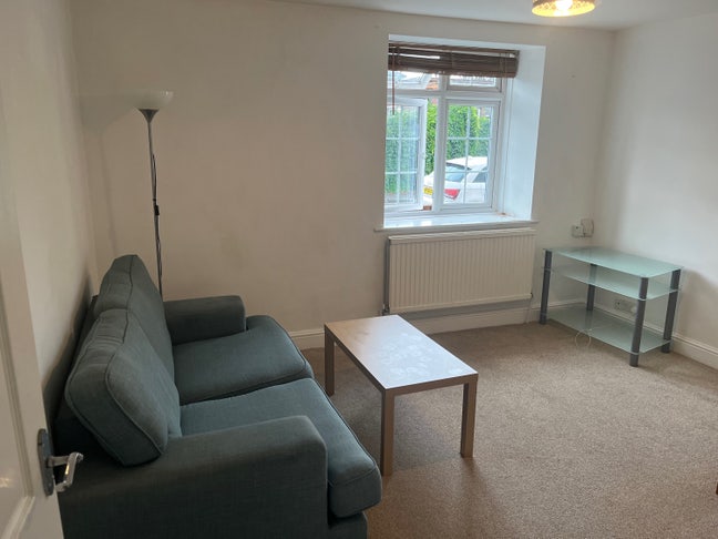 One bed flat in Wimbledon Main Photo