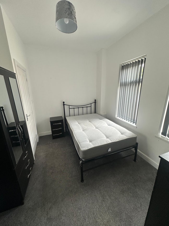 Rooms Available for DSS - Housing Benefit Accepted Main Photo