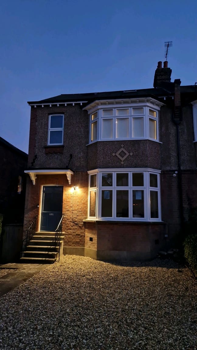 Double room 3 mins from train  Main Photo