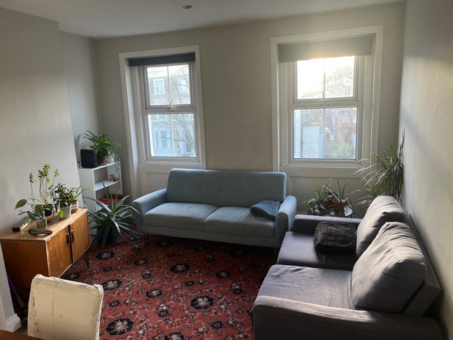 Sunny room in the heart of New Cross Main Photo