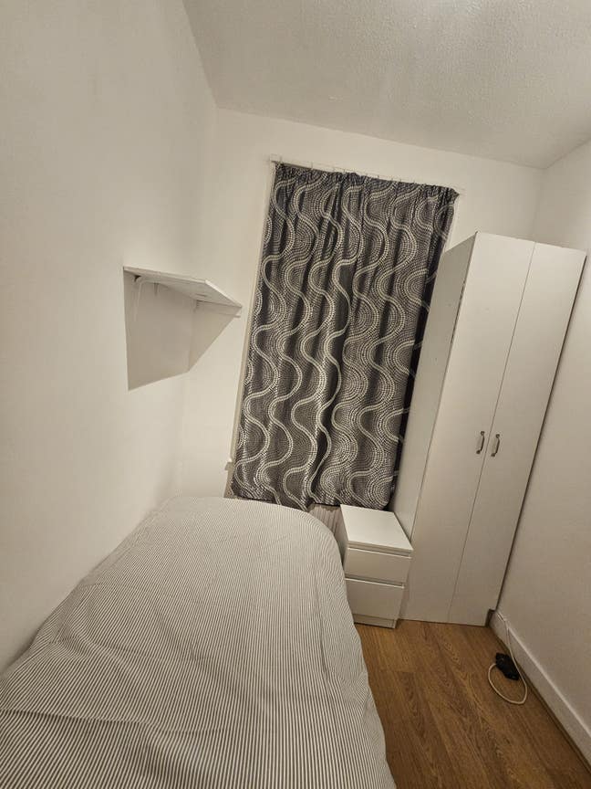  Close to Westfield Shopping Center W12 Main Photo