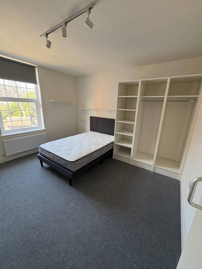 Modern Studio In Nether Edge All Bills Included Main Photo