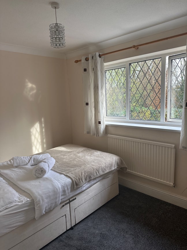 Single Bedroom  Main Photo