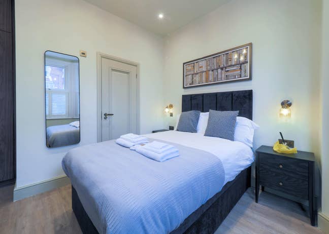 Charming Double Ensuite Room in Watford WD17 Main Photo