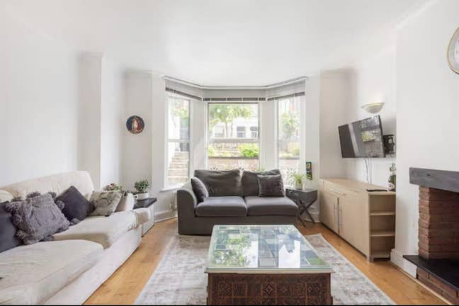 Double room with private shower in Westhampstead Main Photo