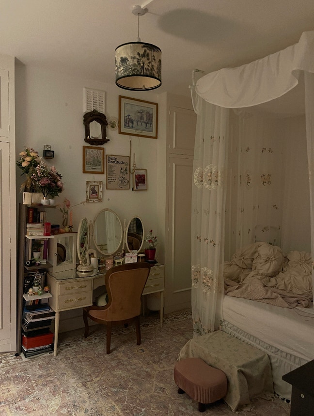 Large en-suite room in an all girls house ⭐️ Main Photo