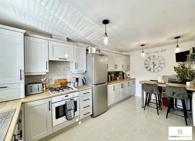 3 bedroom home - TS17 Main Photo