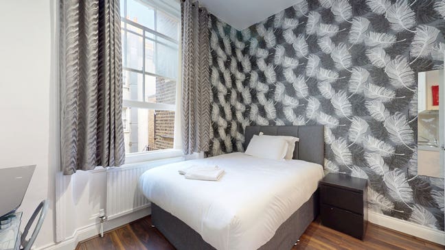 Refurbished Studio in Paddington - bills included Main Photo