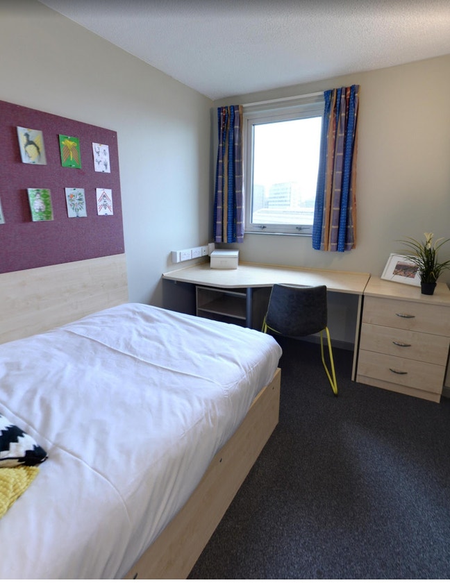 En-suite room available – Piccadilly Point (Unite) Main Photo