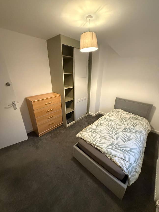 High Quality Rooms Close To Stamford Center Main Photo