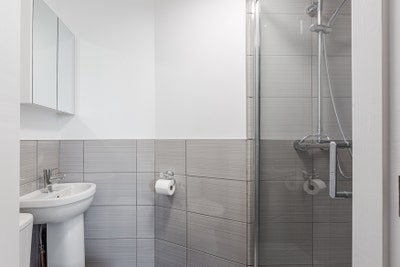 🤩☔ Stunning Ensuite Room Main Photo