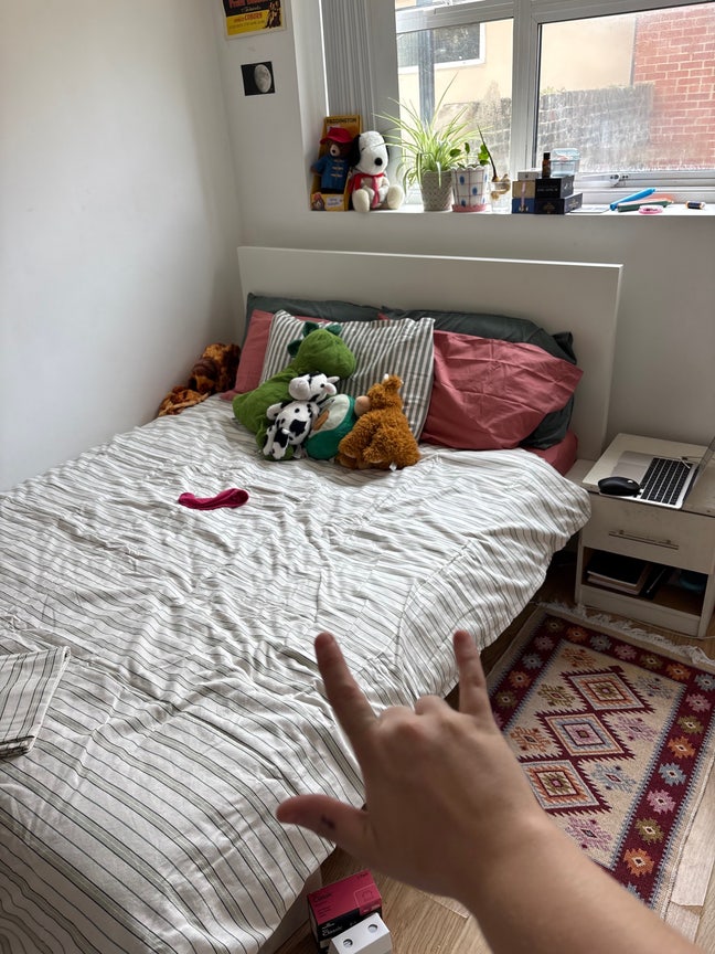 Cozy Room in Stokey  Main Photo