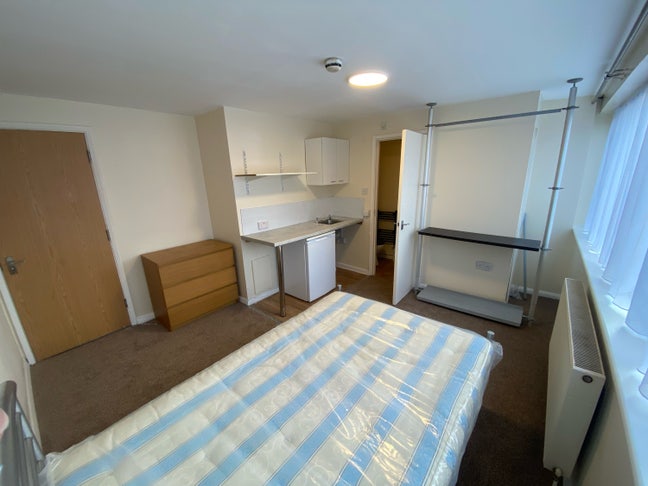 2double ensuite studios West Drayton  Main Photo