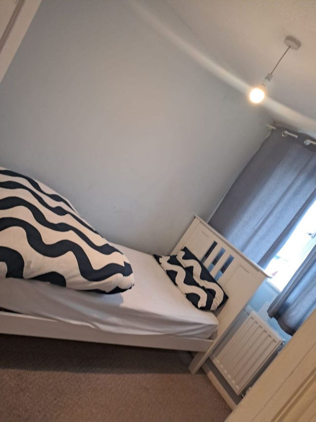 Single Room Available for Rent Main Photo