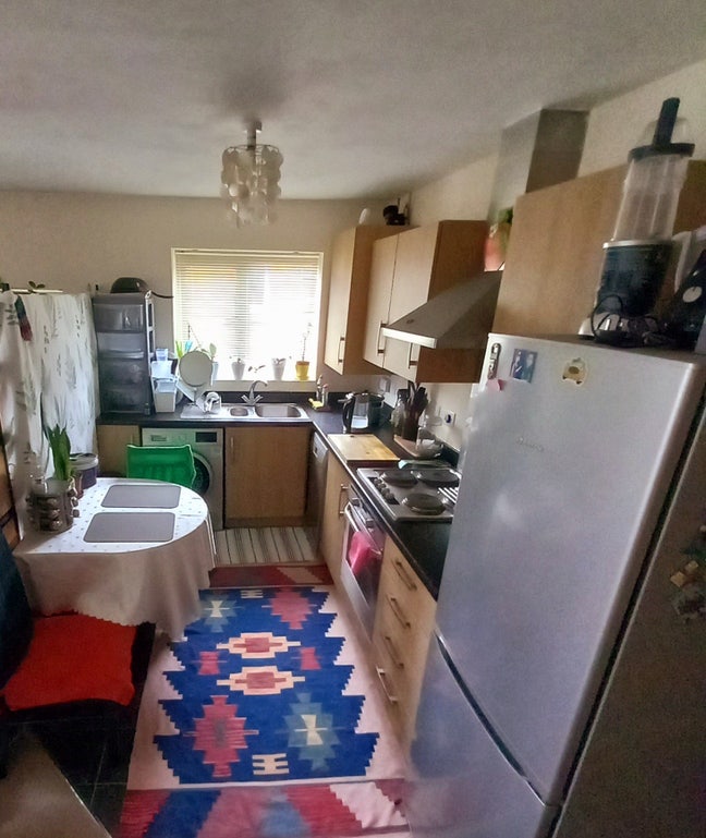 Room for rent in bradley stoke BS32 8FE Main Photo