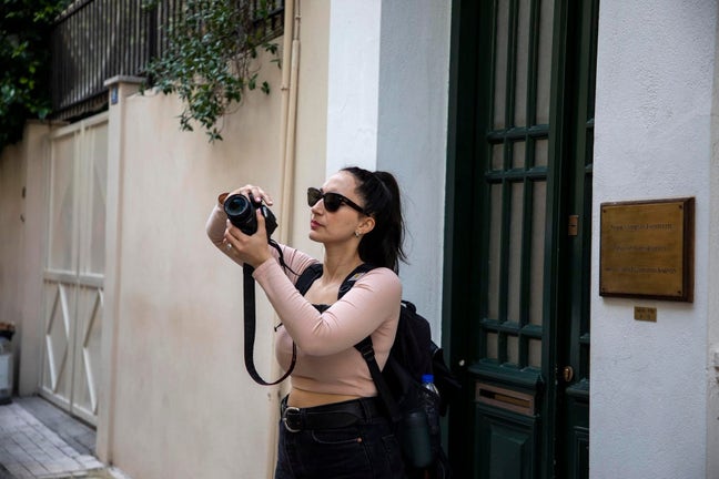 Creative soul looking for calm, happy home Main Photo