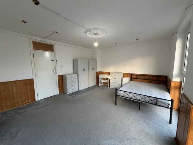 5Rooms Available |5Mins Walking Dlr All Saints Main Photo