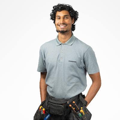 Soon to start a new job, places in CH1 or CH4 area Main Photo