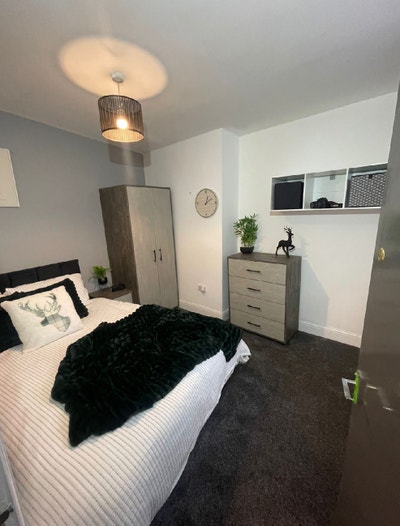 Cozy Double Rooms Available!! (Picton Road)  Main Photo