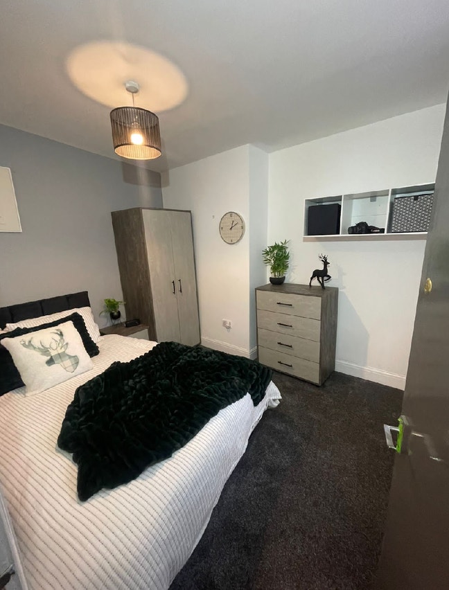 Cozy Double Rooms Available!! (Picton Road)  Main Photo