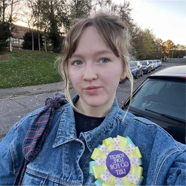 Looking for a room! Main Photo