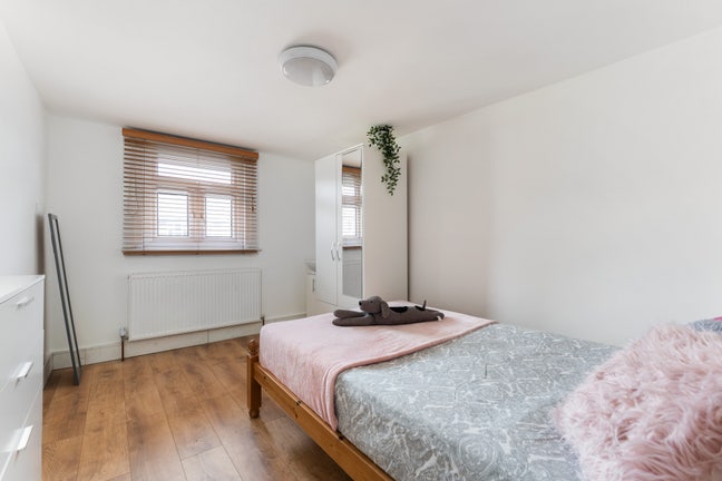 ‼️ Large Room - Bils & Cleaner 💥  Main Photo