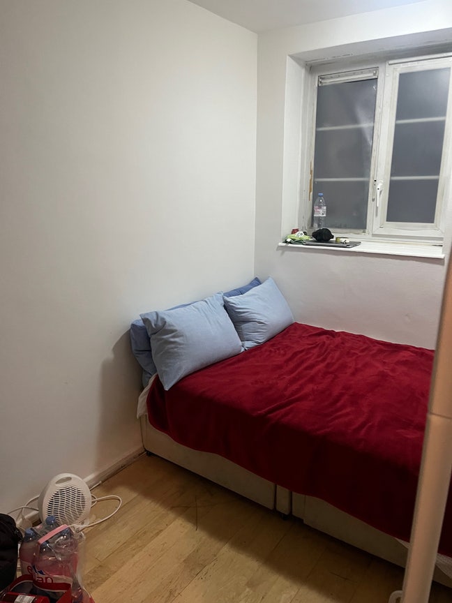 Single Room in The Heart of Shepherd's Bush Main Photo