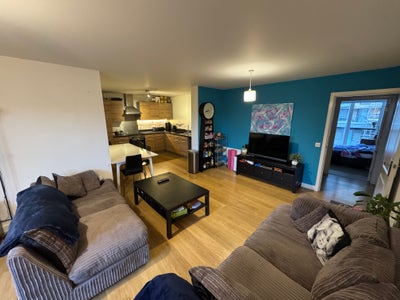 Large Double Ensuite room with Balcony - Greenwich Main Photo