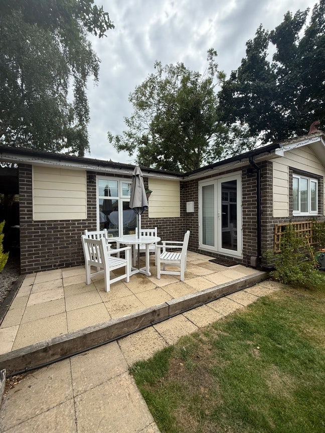 Room to rent in self-contained Annex  Main Photo