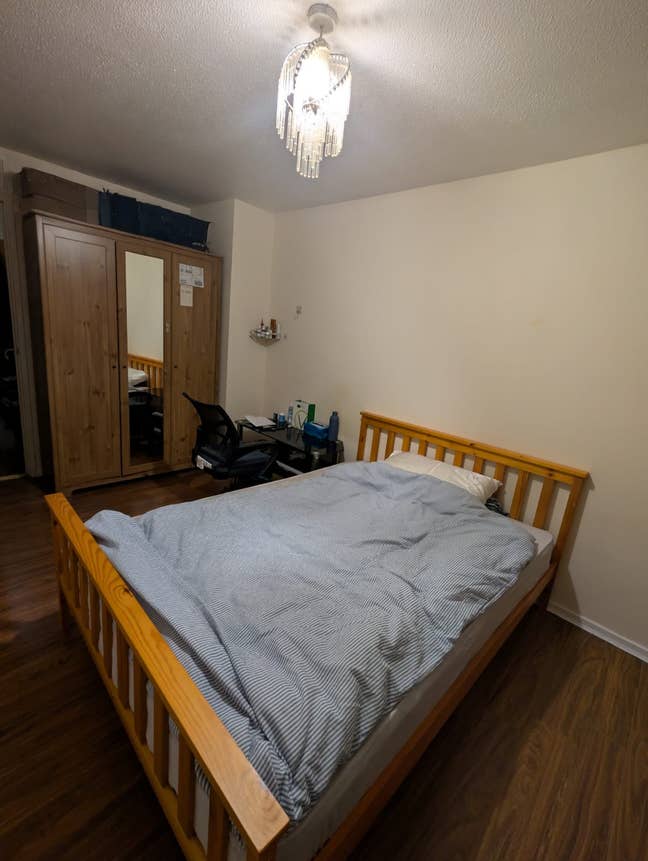 Double Room is available for rent - G4 0BH Main Photo
