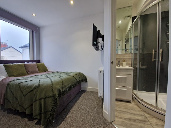 🏡 Kent Road – Stunning House Share Near Old Town Main Photo