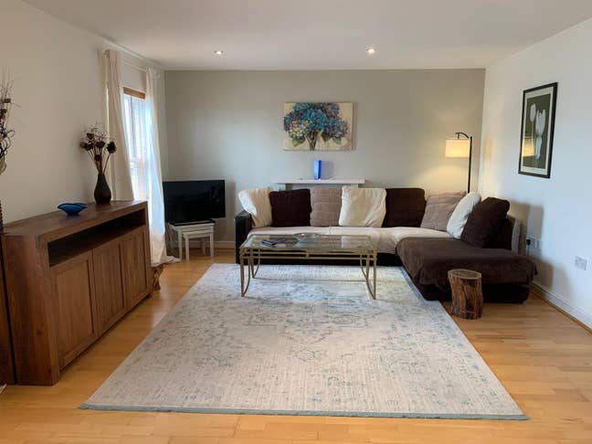 Leamington perfect location and price!  Main Photo