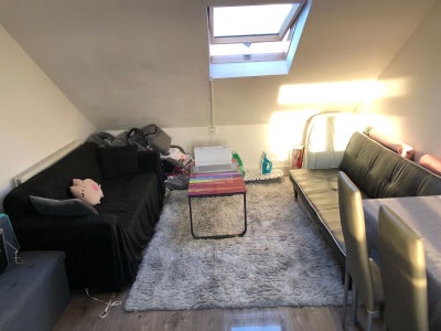 Two Bedroom Flat - Near Seven Kings Station Main Photo