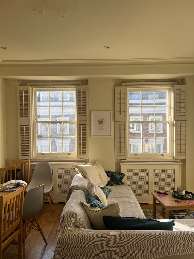 1 bedroom in 3 bed flat Main Photo