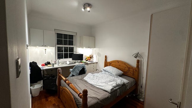 Modern riverside En-suite in Rotherhithe  Main Photo